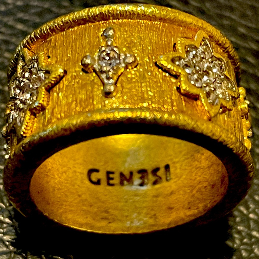 Genesi .925 Gold Clad w/Topaz